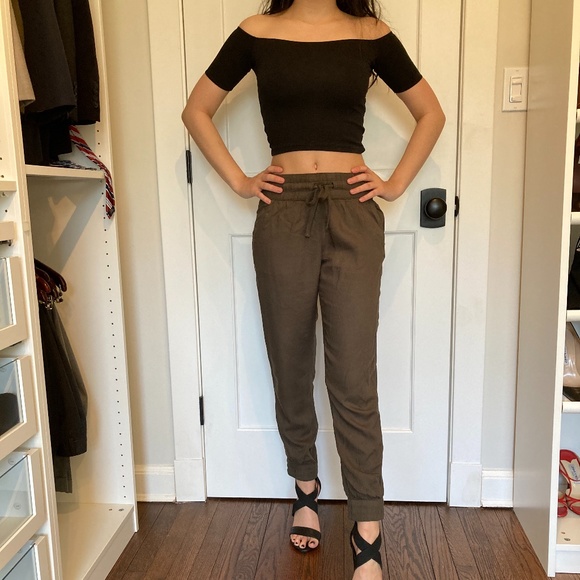 Aritzia Sunday Best Draw String Pants - Picture 1 of 2
